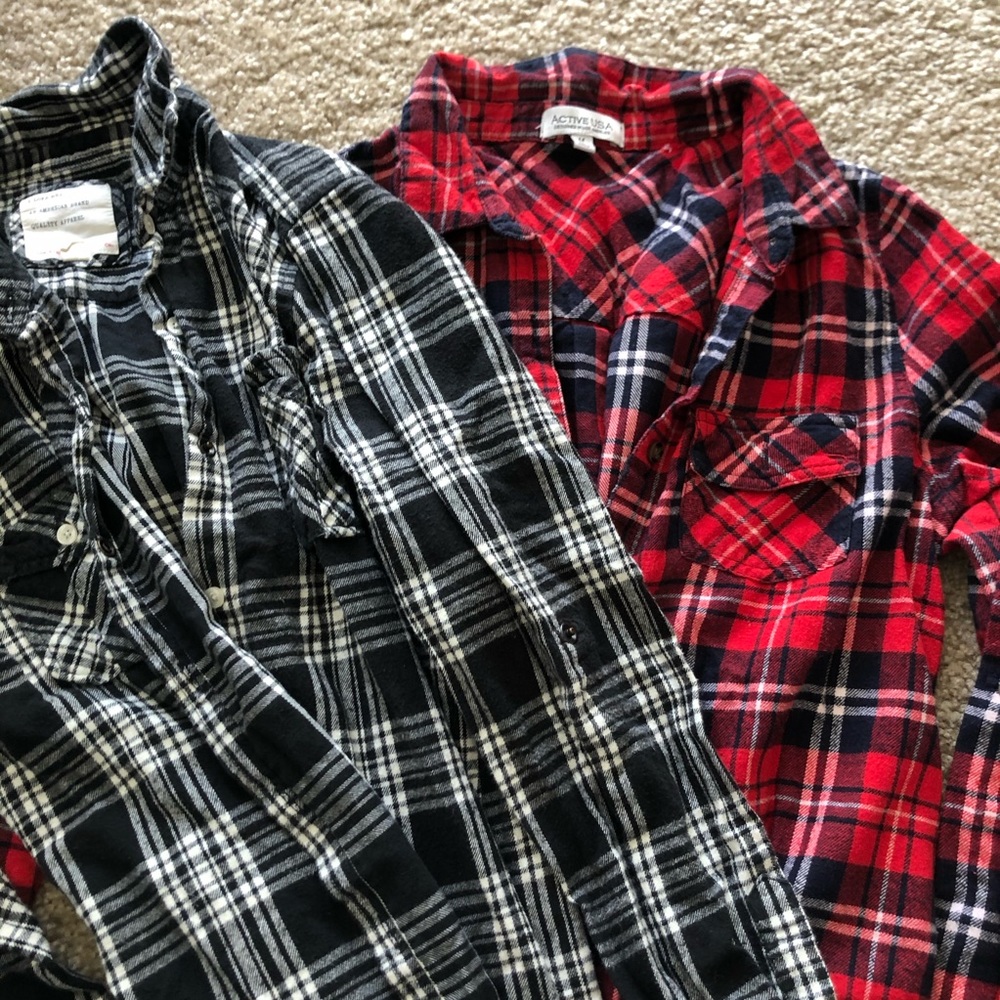 (2) flannels